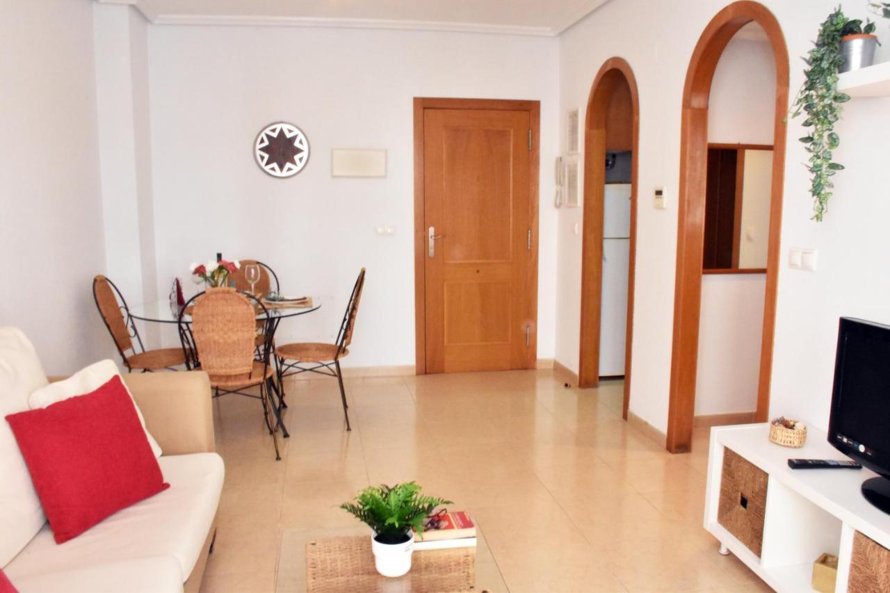 12 Calle San Julián Apartament Torrevieja Exterior foto