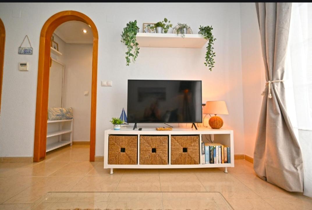 12 Calle San Julián Apartament Torrevieja Exterior foto
